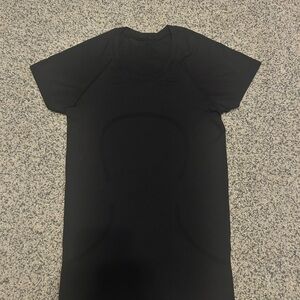 Lululemon Swiftly Tech Short-Sleeve Shirt 2.0 Hip Length